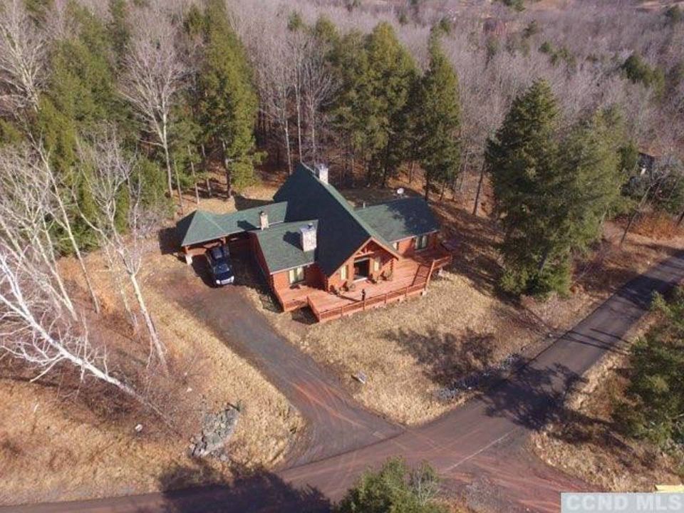 1st image of 19 Goff Dr