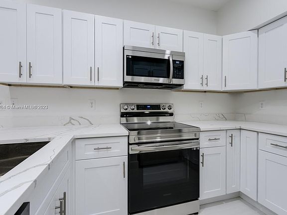 3rd image of 4834 NW 58th Mnr