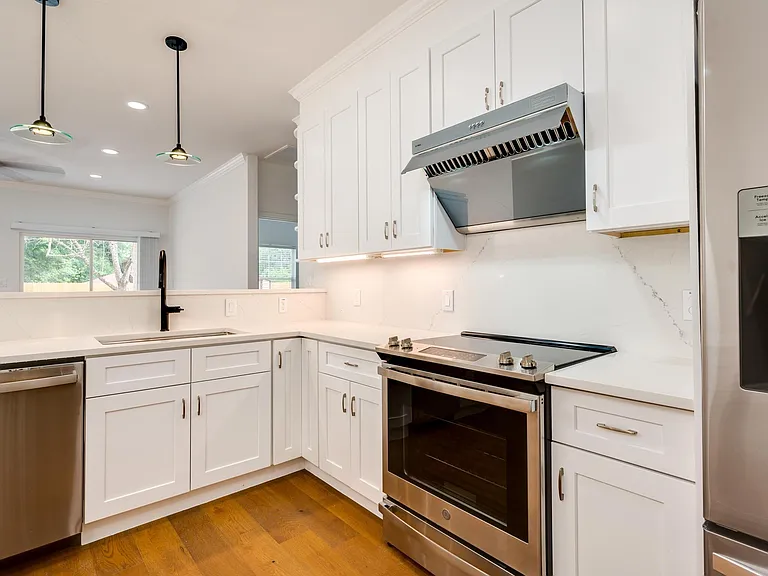 4601 Eilers Ave — Photo 7