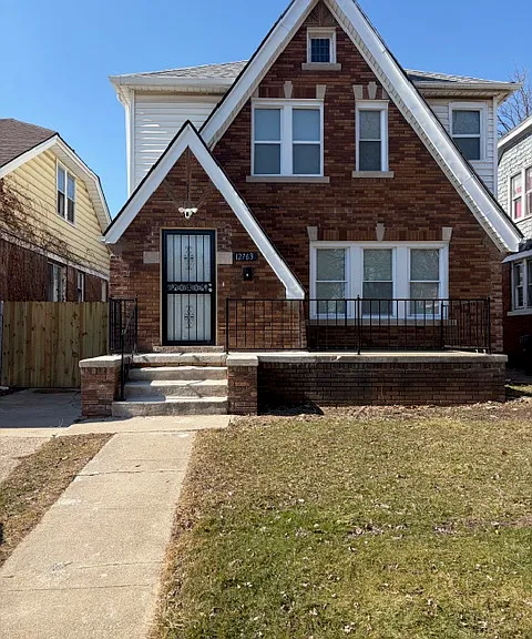 12763 Cloverlawn St — Photo 1