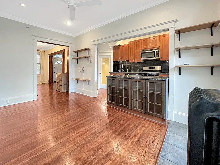 219 Rhode Island Ave NE — Photo 15