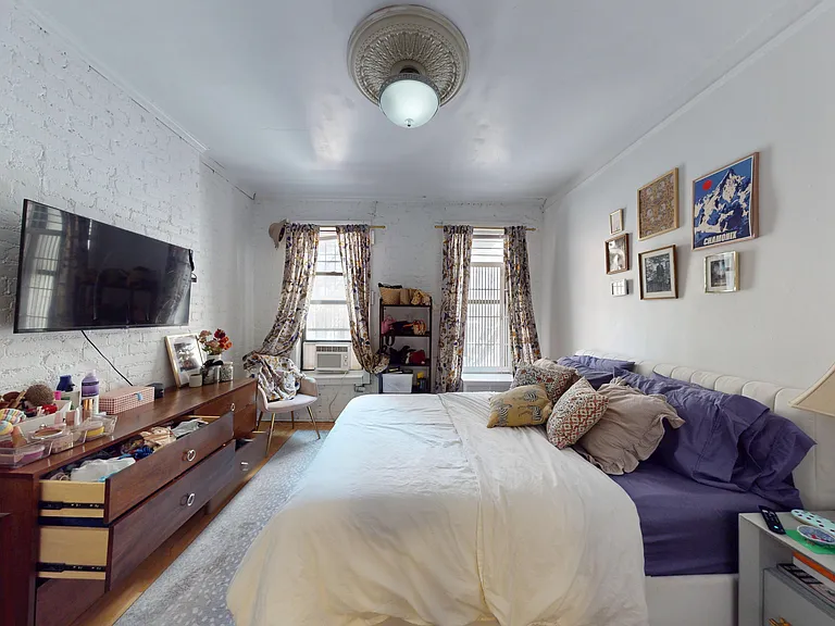 126 Macdougal St #2D — Photo 2