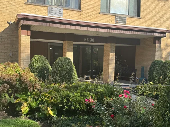 6630 S Brainard Ave APT 407, Countryside, IL 60525
