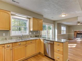 228 Charlotte Dr, Newport News, VA 23601