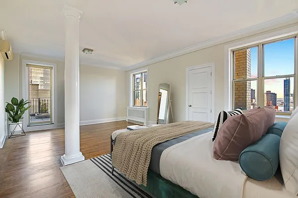 Rented by Stonehenge NYC LLC | media 16