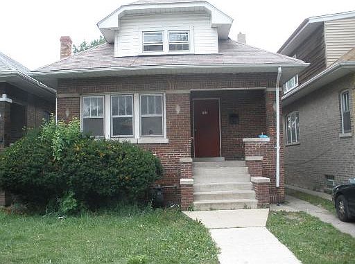 1st image of 922 24th Ave