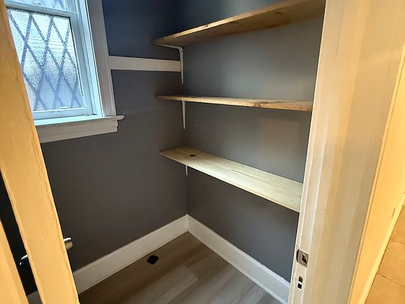 5th image of 2846 W 21st St APT 1F