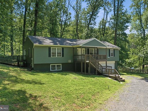 3rd image of 128 Orchard Lagoon Dr