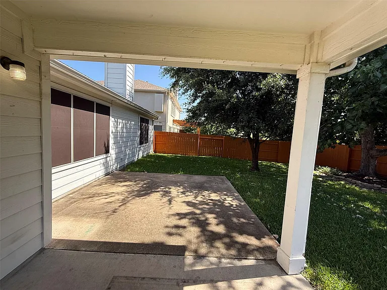 645 Arrowood Pl — Photo 23
