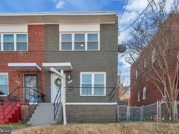 1271 Delafield Pl NE, Washington, DC 20017
