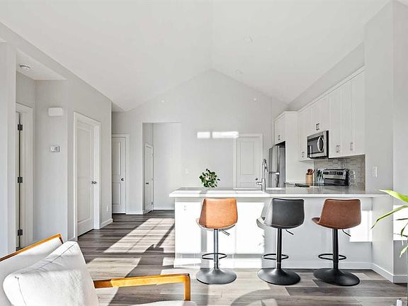 2nd image of 71 S Lucas St NW #9