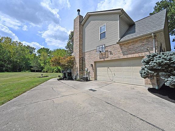 4th image of 3647 Canyon Dr