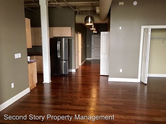 1st image of 246 E 11th St APT 422