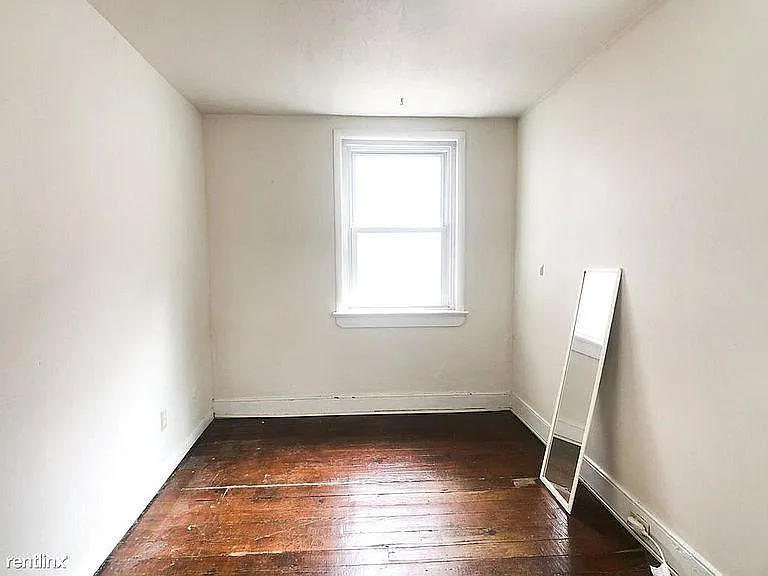 318 Butler Ave — Photo 12