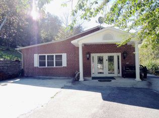 2691 Riverton Rd, Jamestown, TN 38556