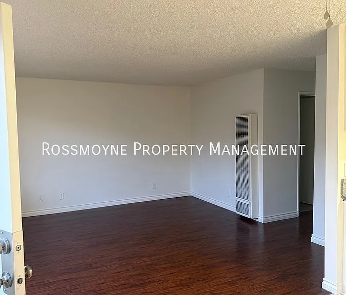 10817 White St #207 — Photo 2