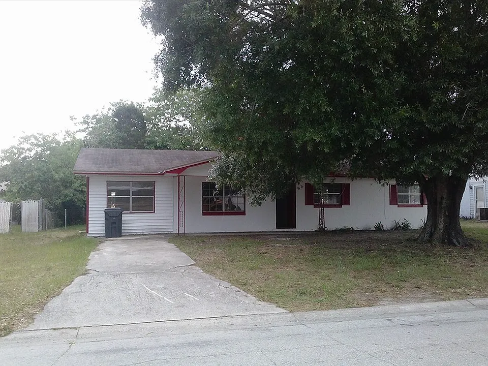 1108 Carefree Cove Dr