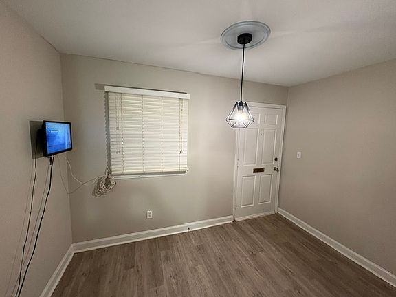 3rd image of 2820 Pelham Pl APT A