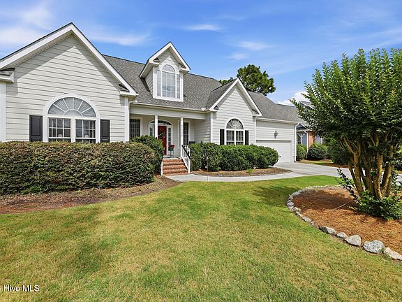 3rd image of 3596 W Medinah Avenue