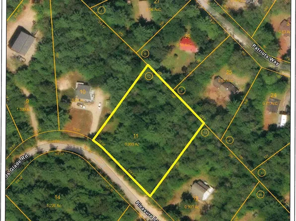 33 Pleasure Lands Glade, Ossipee, NH 03814