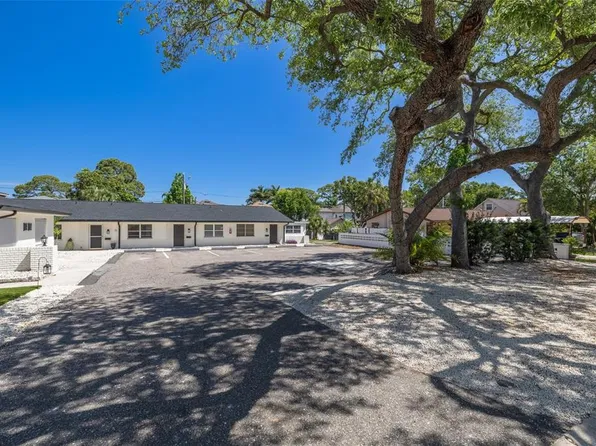 535 32nd Ave N APT 5, Saint Petersburg, FL 33704