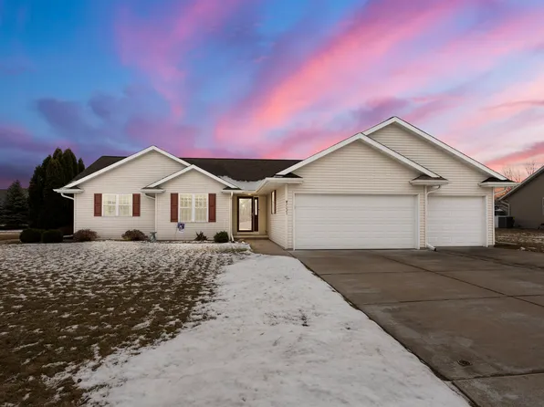 W7025 Puls Farm Pl, Greenville, WI 54942