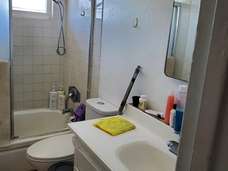10595 Western Ave — Photo 5