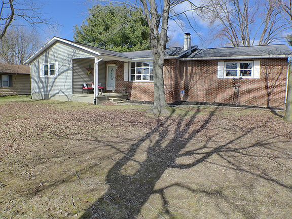 2nd image of 1830 Rainbow Dr NE