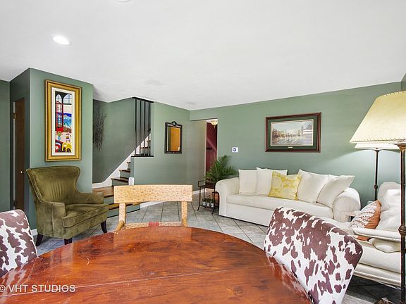 4th image of 6215 N Cicero Ave #A