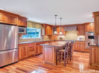 17750 SW Chippewa Trl, Tualatin, OR 97062