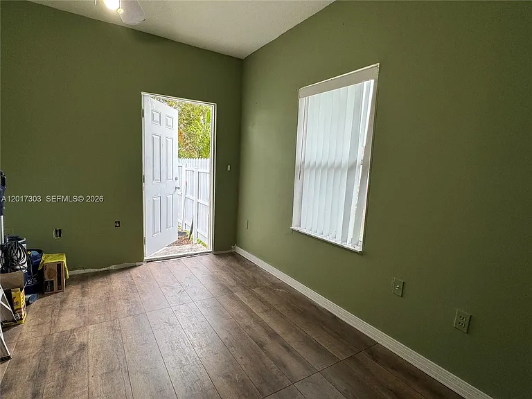 11951 SW 192nd Ter — Photo 5