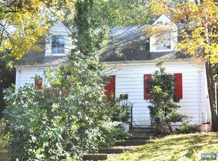 62 Engle St, Cresskill, NJ 07626