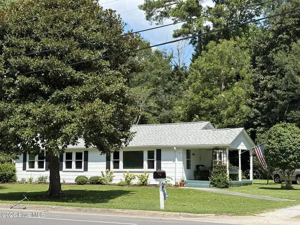 602 E Wilmington Street, Burgaw, NC 28425
