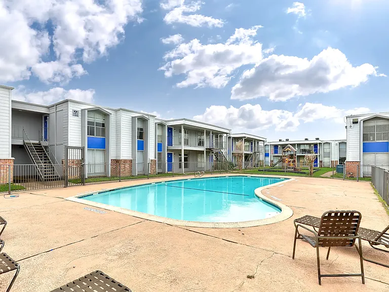 Patriot Forest Apartments — Photo 21
