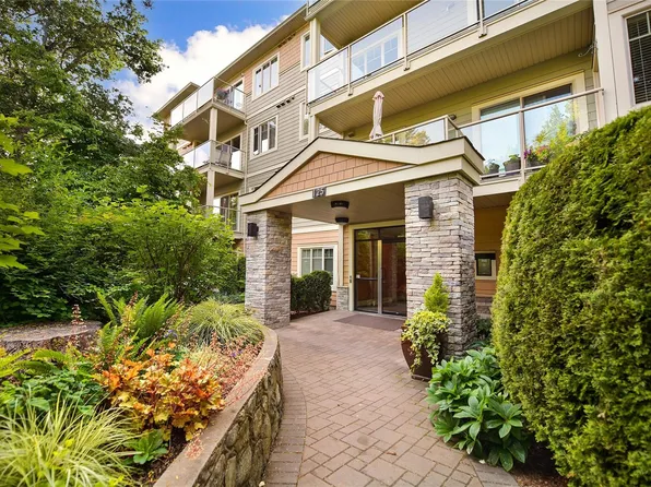 125 Aldersmith Pl #205, View Royal, BC V9A 7M7