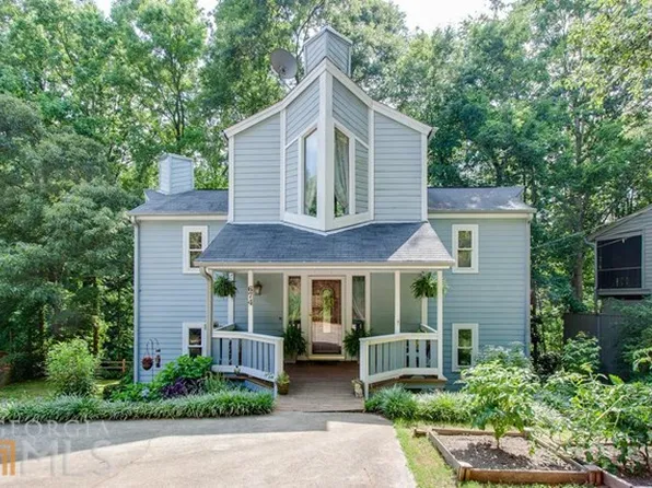 674 NW Wilshire Pl, Gainesville, GA 30501