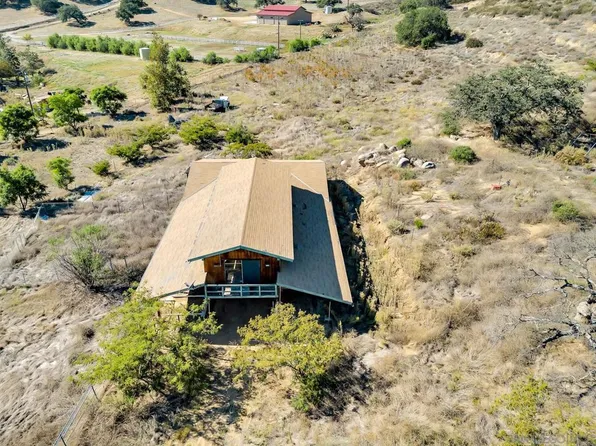 19526 Rancho Ballena Rd, Ramona, CA 92065