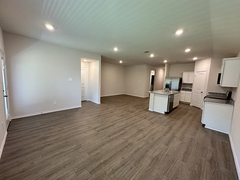 3310 Catamount Dr — Photo 7