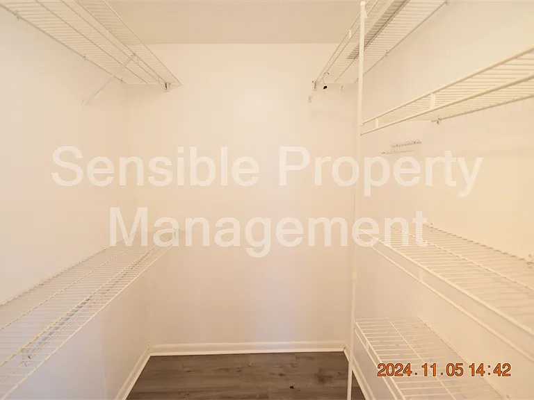 3827 Frostwood Ct — Photo 27