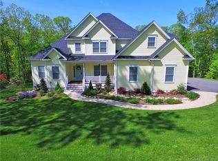 84 Goldberg Rd, Colchester, CT 06415