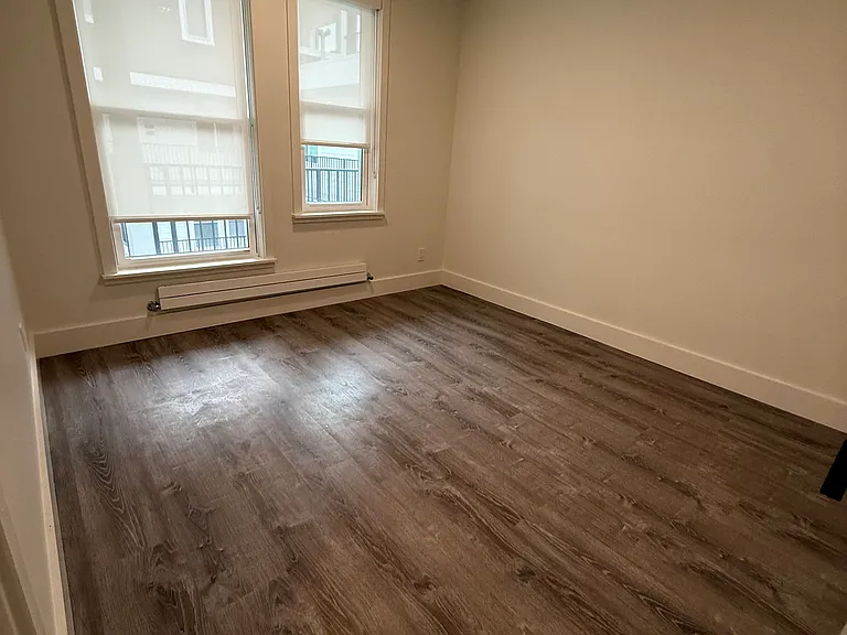 4326 Irving St #305 — Photo 15