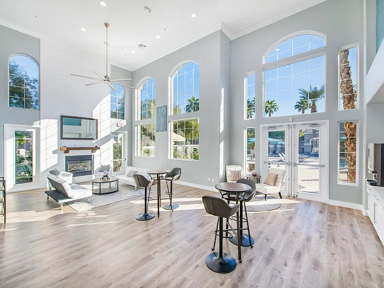 MAA Palm Vista — Photo 14