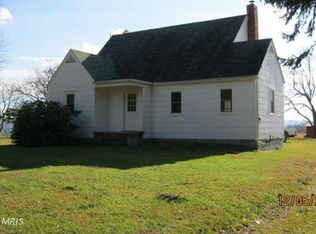 1558 McKees Gap Rd, Warfordsburg, PA 17267