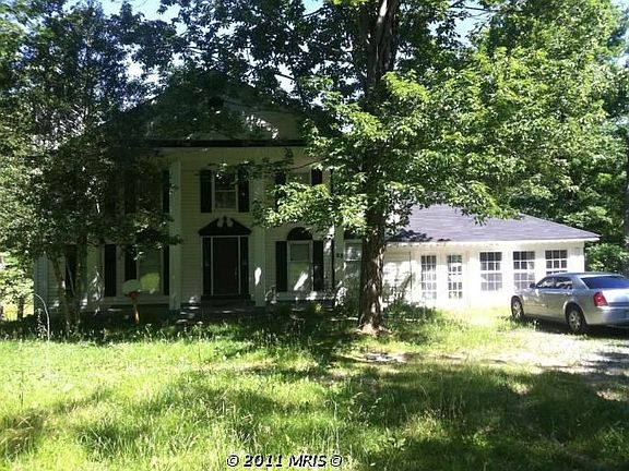 4th image of 83 Whispering Oaks Ln