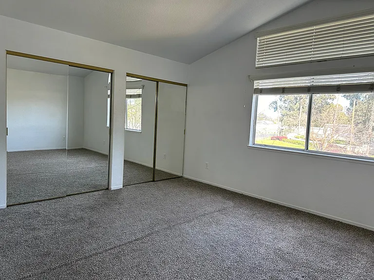 418 Kinsmill Ct — Photo 27