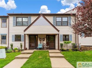 24 English Club Dr, Englishtown, NJ 07726