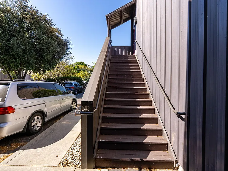 2074-2078 Parker Street - Residential — Photo 19