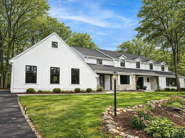 10525 North Fairway LANE, Mequon, WI 53092