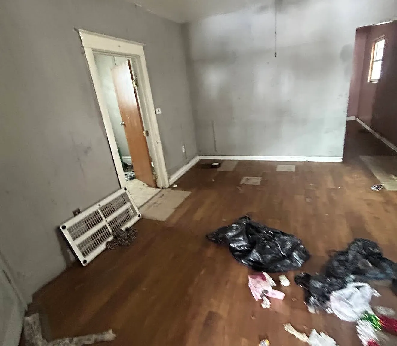 3 bed, 1278 sqft, $895 — Photo 4