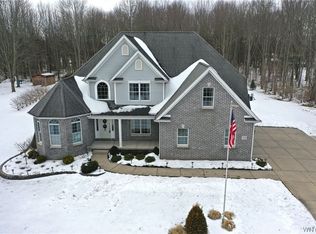 7116 Goodrich Rd, Clarence Center, NY 14032